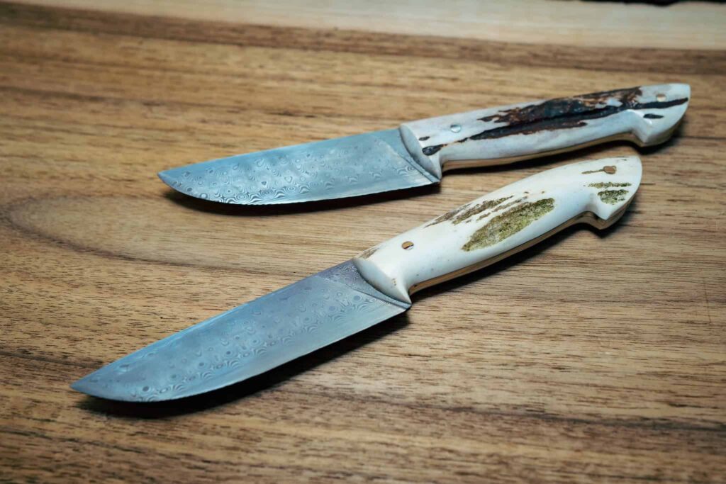Hunting knife — Damasc Stag Horn