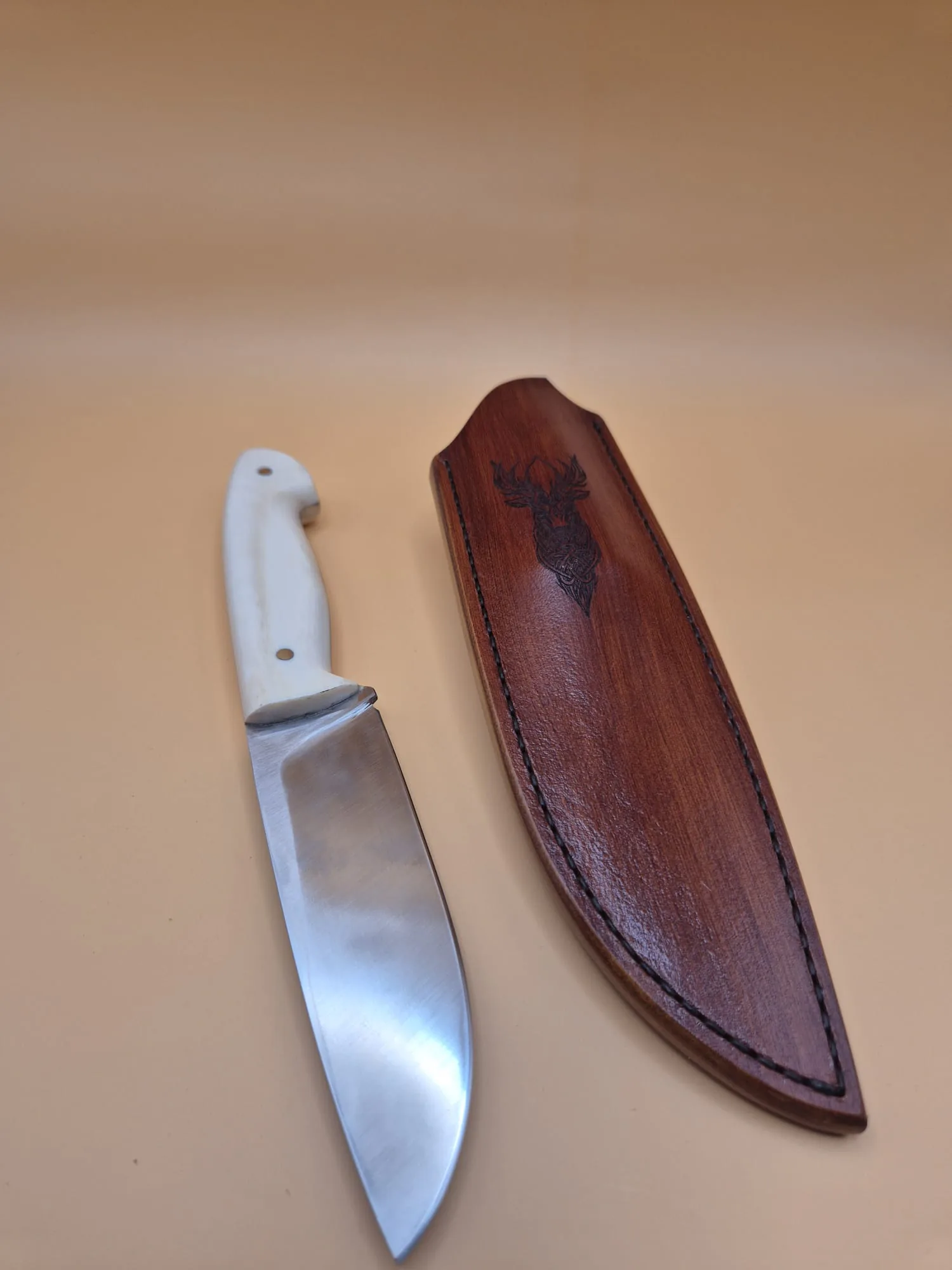 Hunting knife — M390 Bohler Ivory