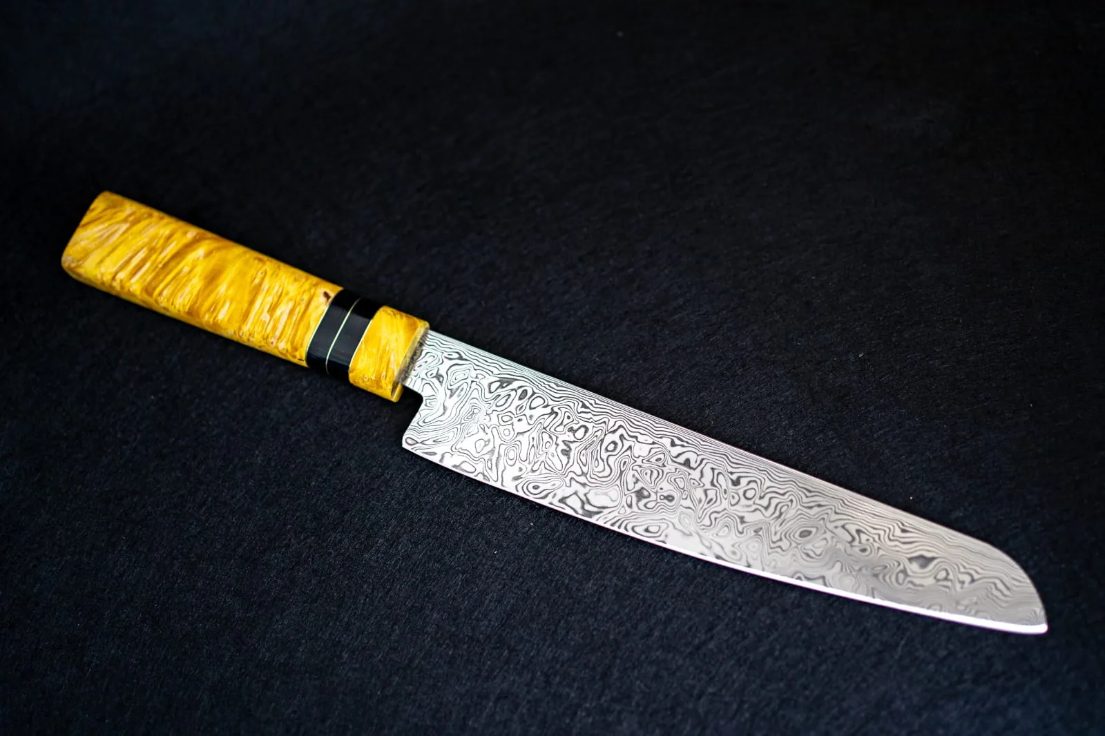 Kitchen knife — Damasc Stabilized wood & buffalo horn