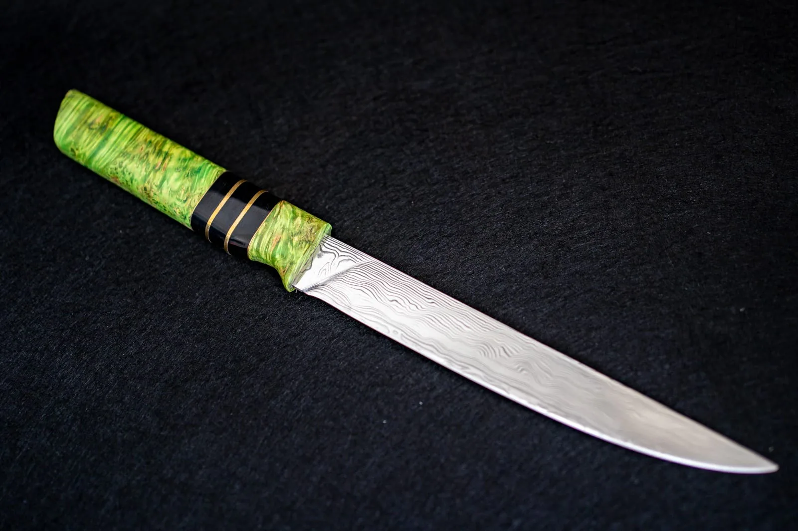 Kitchen knife — Damasc Stabilized wood & buffalo horn