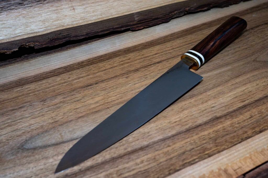 Kitchen knife — Damasc Iron Wood
