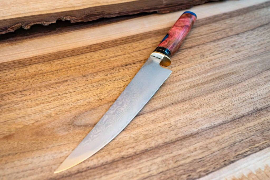 Kitchen knife — Damasc Stabilized wood & buffalo horn